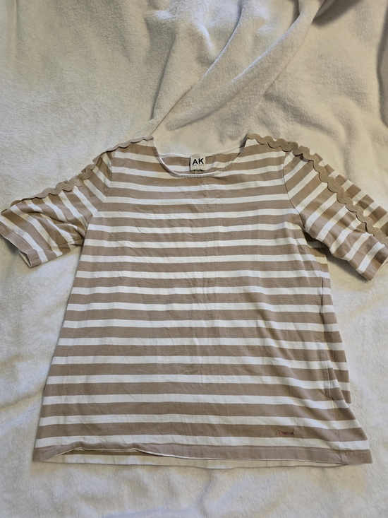 Anne Klein Tops - Anne Klein Tan Striped Short Sleeve Top Scalloped Shoulder Detail Size S